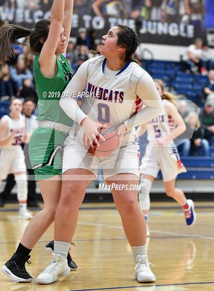 Thumbnail 2 in Richfield vs. South Summit (UHSAA 3A Inter-Region) photogallery.