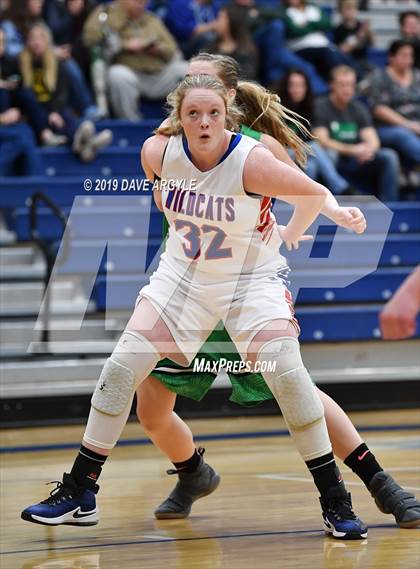 Thumbnail 1 in Richfield vs. South Summit (UHSAA 3A Inter-Region) photogallery.