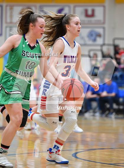 Thumbnail 2 in Richfield vs. South Summit (UHSAA 3A Inter-Region) photogallery.