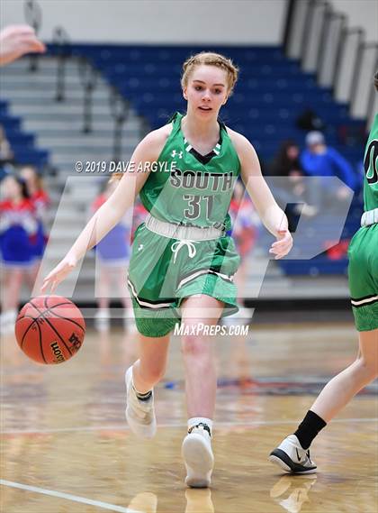 Thumbnail 1 in Richfield vs. South Summit (UHSAA 3A Inter-Region) photogallery.