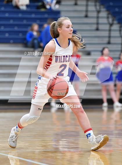 Thumbnail 3 in Richfield vs. South Summit (UHSAA 3A Inter-Region) photogallery.