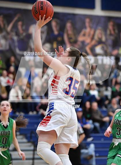 Thumbnail 1 in Richfield vs. South Summit (UHSAA 3A Inter-Region) photogallery.