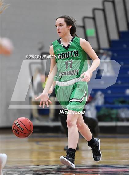 Thumbnail 2 in Richfield vs. South Summit (UHSAA 3A Inter-Region) photogallery.