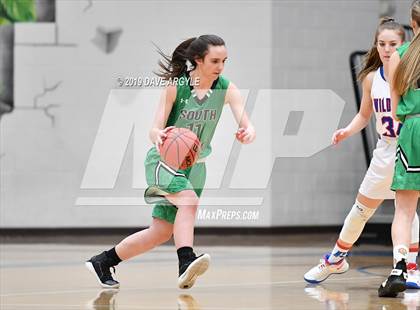 Thumbnail 2 in Richfield vs. South Summit (UHSAA 3A Inter-Region) photogallery.