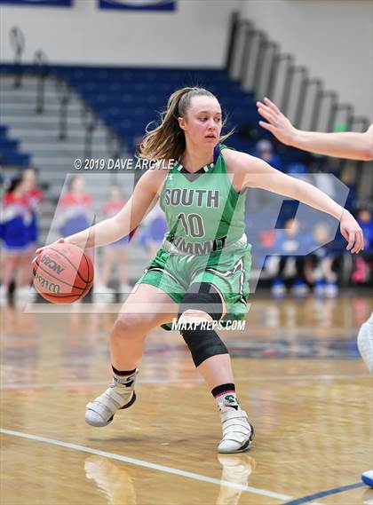 Thumbnail 1 in Richfield vs. South Summit (UHSAA 3A Inter-Region) photogallery.