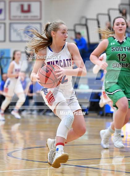 Thumbnail 1 in Richfield vs. South Summit (UHSAA 3A Inter-Region) photogallery.