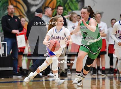 Thumbnail 2 in Richfield vs. South Summit (UHSAA 3A Inter-Region) photogallery.
