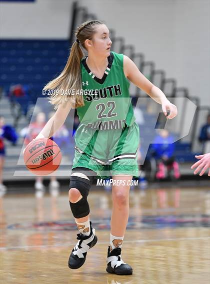 Thumbnail 3 in Richfield vs. South Summit (UHSAA 3A Inter-Region) photogallery.