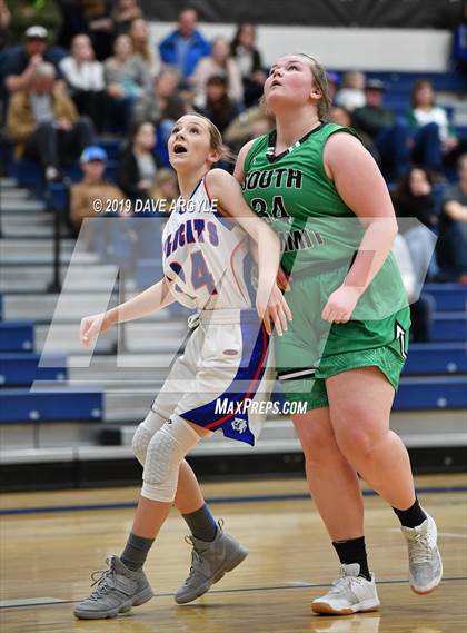 Thumbnail 2 in Richfield vs. South Summit (UHSAA 3A Inter-Region) photogallery.