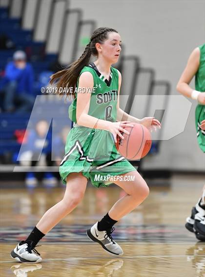 Thumbnail 3 in Richfield vs. South Summit (UHSAA 3A Inter-Region) photogallery.