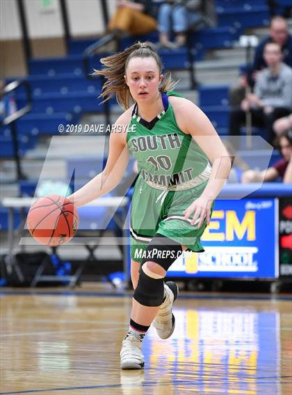 Thumbnail 2 in Richfield vs. South Summit (UHSAA 3A Inter-Region) photogallery.