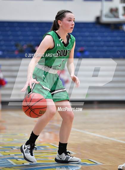 Thumbnail 2 in Richfield vs. South Summit (UHSAA 3A Inter-Region) photogallery.