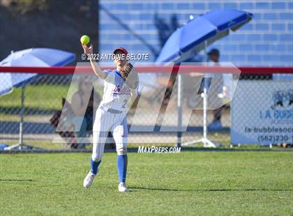 Thumbnail 2 in Los Alamitos vs. Granada Hills Charter photogallery.