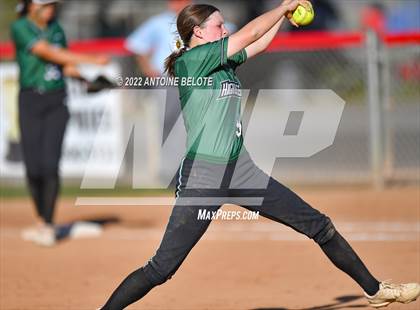 Thumbnail 2 in Los Alamitos vs. Granada Hills Charter photogallery.