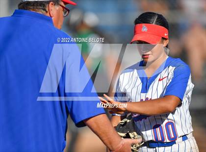 Thumbnail 2 in Los Alamitos vs. Granada Hills Charter photogallery.