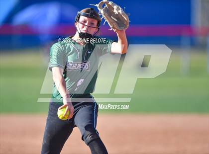 Thumbnail 1 in Los Alamitos vs. Granada Hills Charter photogallery.