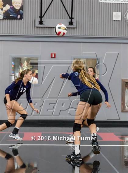 Thumbnail 1 in Pleasant Valley vs. Rio Americano photogallery.