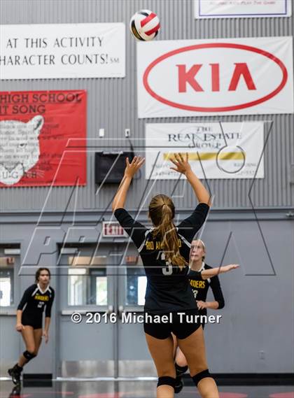 Thumbnail 1 in Pleasant Valley vs. Rio Americano photogallery.