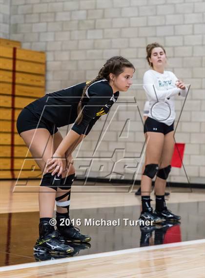 Thumbnail 1 in Pleasant Valley vs. Rio Americano photogallery.