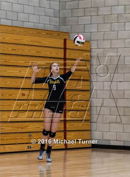 Thumbnail 3 in Pleasant Valley vs. Rio Americano photogallery.