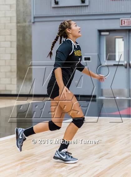 Thumbnail 3 in Pleasant Valley vs. Rio Americano photogallery.