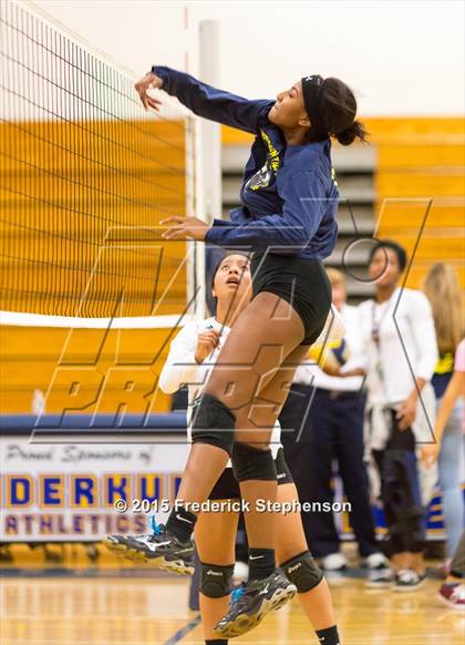 Thumbnail 3 in Placer @ Inderkum photogallery.