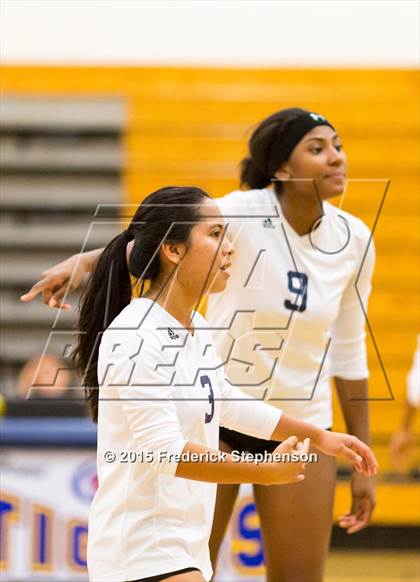 Thumbnail 3 in Placer @ Inderkum photogallery.