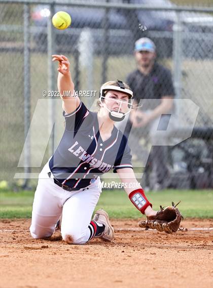 Thumbnail 2 in Lewisburg @ Desoto Central photogallery.