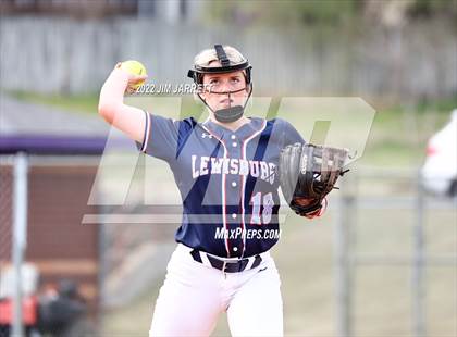 Thumbnail 2 in Lewisburg @ Desoto Central photogallery.