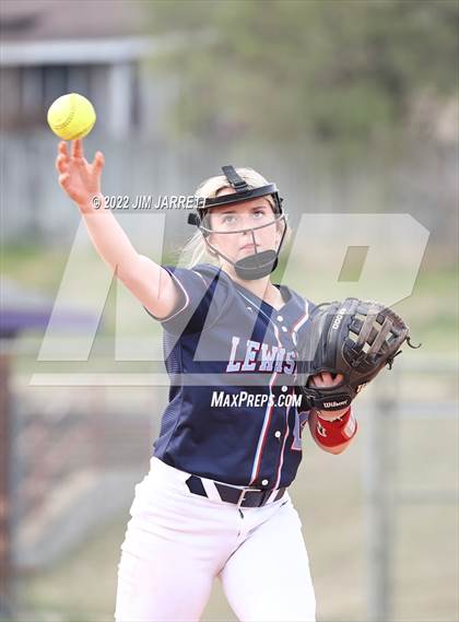 Thumbnail 3 in Lewisburg @ Desoto Central photogallery.