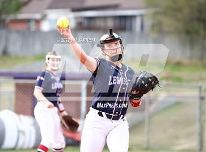 Thumbnail 3 in Lewisburg @ Desoto Central photogallery.