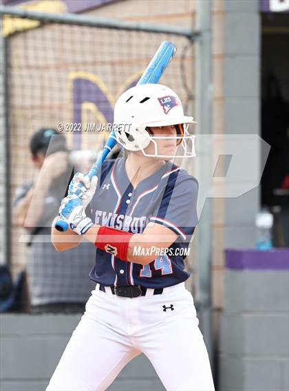 Thumbnail 3 in Lewisburg @ Desoto Central photogallery.