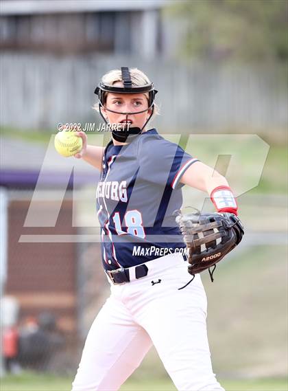 Thumbnail 3 in Lewisburg @ Desoto Central photogallery.