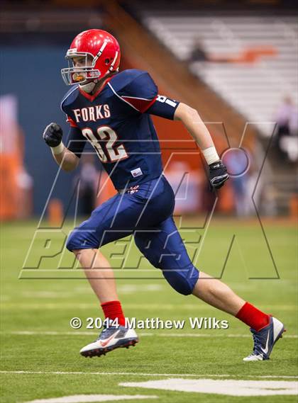Thumbnail 1 in Hoosick Falls vs. Chenango Forks (NYSPHSAA Class C Final) photogallery.