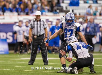 Thumbnail 2 in Hoosick Falls vs. Chenango Forks (NYSPHSAA Class C Final) photogallery.