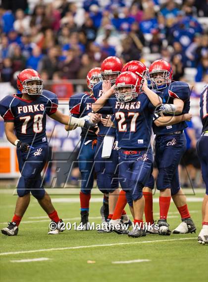 Thumbnail 1 in Hoosick Falls vs. Chenango Forks (NYSPHSAA Class C Final) photogallery.