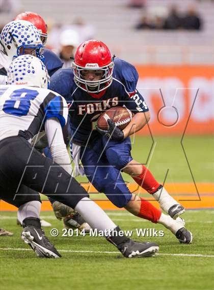 Thumbnail 2 in Hoosick Falls vs. Chenango Forks (NYSPHSAA Class C Final) photogallery.