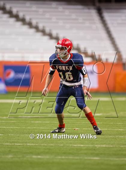 Thumbnail 1 in Hoosick Falls vs. Chenango Forks (NYSPHSAA Class C Final) photogallery.