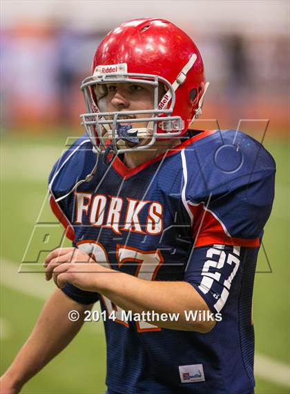 Thumbnail 3 in Hoosick Falls vs. Chenango Forks (NYSPHSAA Class C Final) photogallery.