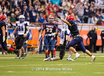 Thumbnail 2 in Hoosick Falls vs. Chenango Forks (NYSPHSAA Class C Final) photogallery.