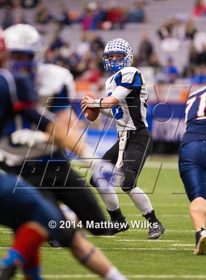 Thumbnail 2 in Hoosick Falls vs. Chenango Forks (NYSPHSAA Class C Final) photogallery.