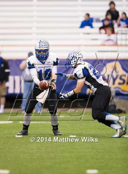 Thumbnail 3 in Hoosick Falls vs. Chenango Forks (NYSPHSAA Class C Final) photogallery.
