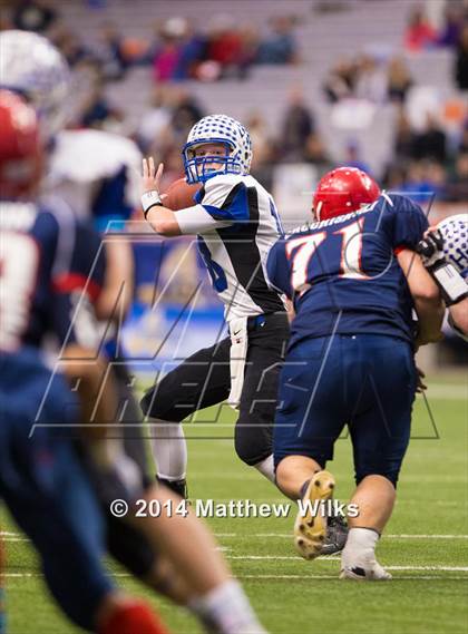 Thumbnail 3 in Hoosick Falls vs. Chenango Forks (NYSPHSAA Class C Final) photogallery.