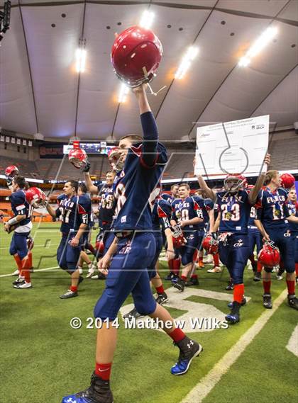 Thumbnail 2 in Hoosick Falls vs. Chenango Forks (NYSPHSAA Class C Final) photogallery.