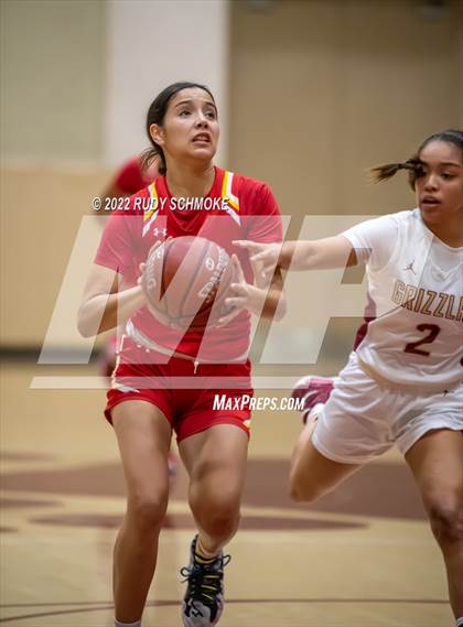 Thumbnail 2 in Cathedral Catholic @ Mission Hills photogallery.
