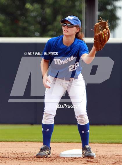 Thumbnail 1 in South Side vs. Minersville (PIAA 2A Final) photogallery.