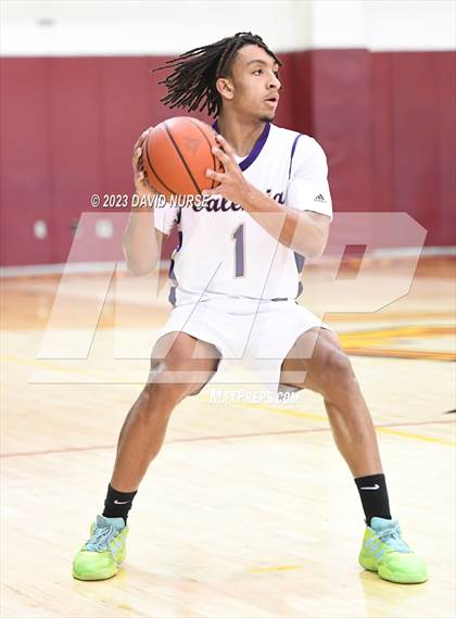 Thumbnail 3 in Oak Hills vs. Valencia photogallery.