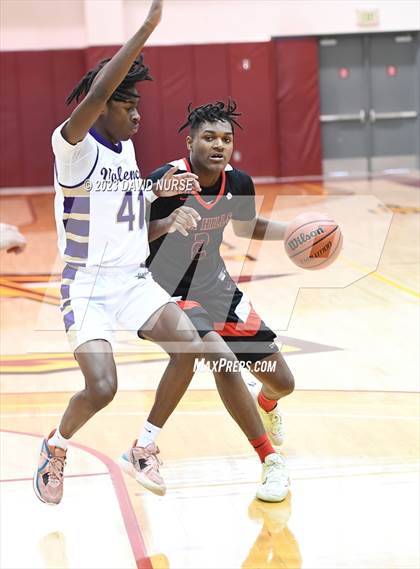 Thumbnail 3 in Oak Hills vs. Valencia photogallery.