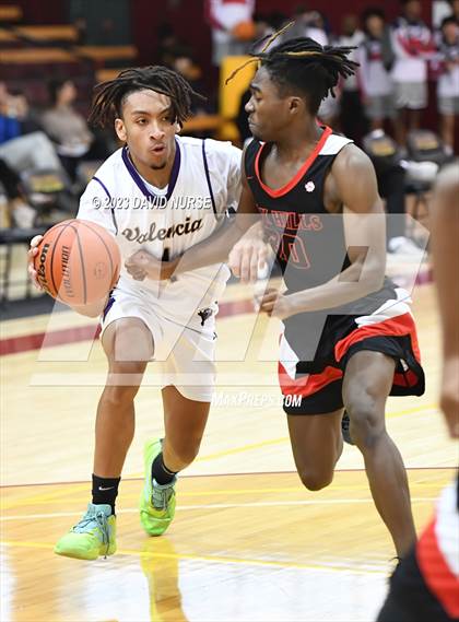 Thumbnail 3 in Oak Hills vs. Valencia photogallery.