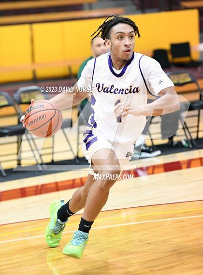 Thumbnail 3 in Oak Hills vs. Valencia photogallery.